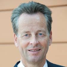 Agnes Galle's Instagram, Twitter & Facebook