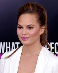 Chrissy teigen is a model and popular social media personality. Chrissy Teigen Wikipedia