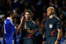 Chelsea played barcelona in one of the most controversial champions league games of all time! Referee Denies Barcelona Penalty Mistakes Cost Chelsea Champions League Final Spot London Evening Standard Evening Standard