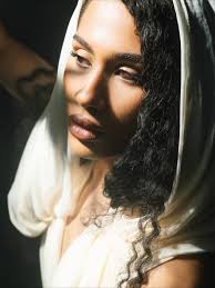 Merci à @tsiori_35mm qui arrive toujours à faire des shootings incroyables  📸🤍 (Partie1) #shooting #modele #photos #shootingphotos #photoshoot