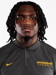 Marquise Davis's Instagram, Twitter & Facebook