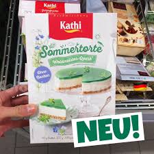 Kathi Sommertorte Waldmeister Quark Sommer Torte Kinderschokolade Kinder Schokolade