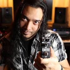 Xvive XO1 Tube Squasher Micro Overdrive by Thomas Blug