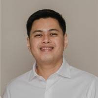 Gilbert Yniguez's Instagram, Twitter & Facebook