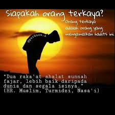 اُصَلِّيْ فَرْضَ الصُّبْحِ رَكْعَتَيْنِ مُسْتَقْبِلَ اْلقِبْلَةِ اَدَاءً لِلَّهِ تَعَالَى. 2 Rokaat Sebelum Sholat Subuh