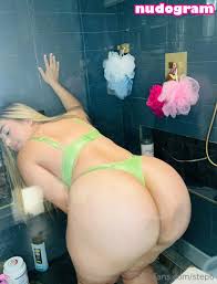 Feast your eyes on Stephanie Reyes sensational OnlyFans archive