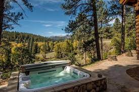 High country lodge pagosa springs is located in pagosa springs and offers complimentary wireless internet. Honeymoon Cabins With Hot Tubs Near Pagosa Springs Glamping Hub