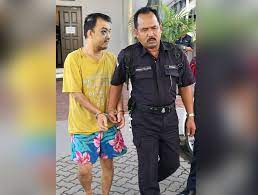 Maklumkan kepada kami sebarang maklumat atau kejadian yg berlaku di sekitar kawasan sg petani secara. Lelaki Fun Fair Mengaku Salah
