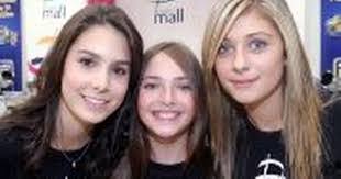 Elinor Griffin's Instagram, Twitter & Facebook