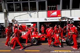 Andrew shovlin évoque les arrêts au stand, faiblesse de mercedes notamment constatée lors de la course d'imola en formule 1. Formule 1 Pirelli Il Y A Eu Une Fenetre Tres Large Pour L Arret Au Stand