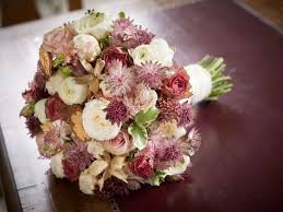 Upside down flowers is the third studio album by american rock pianist andrew mcmahon, under the moniker andrew mcmahon in the wilderness, released on november 16, 2018. What You Should Know About How To Carry Your Wedding Bouquet