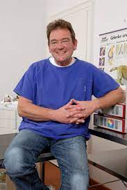 We are doing just fine without him. Tierarzt Dr Dreesen Staffel 4 Episodenguide Fernsehserien De