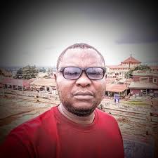 Frenemies: people who pretend to help but secretly sabotage