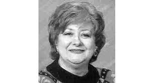 Elizabeth Savard's Instagram, Twitter & Facebook