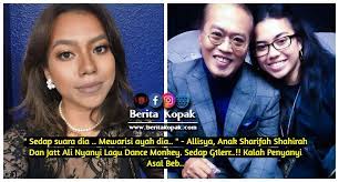 Para penonton dan juga juri juga dilihat tidak dapat menahan ketawa melihat gelagat sharifah shahirah yang bergaya seperti ella di pentas. Sedap Suara Dia Mewarisi Ayah Dia Berita Kopak Media