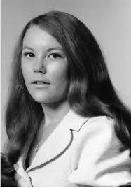 Linda Wardlow's Instagram, Twitter & Facebook