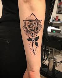 Cute Tattoos For Girls 2019 Lovely Designs With Meaning Page 28 Of 42 Tracesofmybody Com Geometric Rose Tattoo Rose Tattoos For Men Cute Girl Tattoos