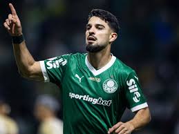 Jornal argentino destaca atuação brilhante de Flaco López pelo Palmeiras