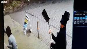 The tanning shop is located at 111 high street, chatham, kent. Men Attack Chatham Salon With Pick Axes And Spade Bbc News