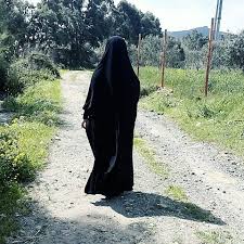Lutfen Resimlerimizi Almayiniz Bu Fotografin Altina Yorum Yaparak Sayfamiza Destek Olabilirsiniz Kardeslerim Sultanbasi But Wanita Gambar Gambar Karakter