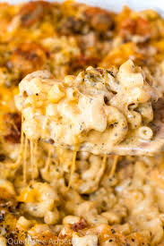 I didn't realize that broccoli paired with mac and cheese was such a staple in so many homes, but it is! Cajun Shrimp And Crab Mac And Cheese Recipe Queenslee Appetit