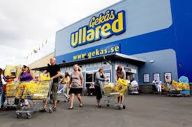 Häng med oss till gekås ullared för att besöka deras hästavdelning :) missa inte vloggen från hela varuhuset som komme. Gekas Ullared Andersson Buss