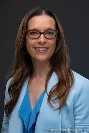 Dani Poe's Instagram, Twitter & Facebook