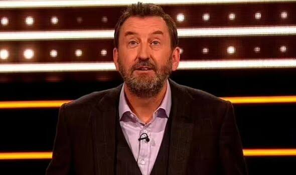 The 1% Club question sparks chaos as Lee Mack uses rarely-seen rule during  series finale | TV & Radio | Showbiz & TV | Express.co.uk