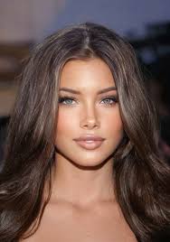 Lindsay Bongo (LindsayBongo)