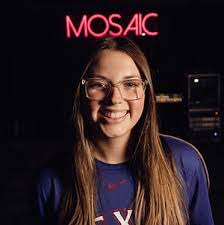 Stacey Benton's Instagram, Twitter & Facebook