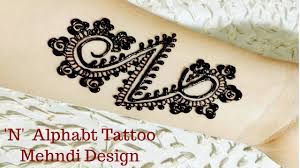 Relations de couple 5 signes qui indiquent que vous et votre partenaire n'êtes pas compatibles. N Alphabet Tattoo Mehndi Design Dx Tatto S
