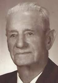 Evelyn Landon's Instagram, Twitter & Facebook