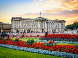 Buckingham palace is the official london residence of the british monarch. Buckingham Palace Is Hiring A Planner To Manage Its Renovation
