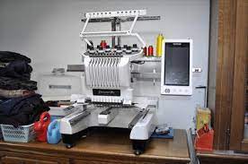Voir plus d'idées sur le thème brodeuse porteuses de messages et d'attention, elles savent séduire en toute occasion. Machine A Broder Brother Comment Choisir La Meilleure Machine A Broder Ma Machine