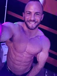 🚨 My next indoor bootcamp course starts this Sunday and I've got TWO  spaces available! 🚨 Whatever your goal, these sessions cater to it. With a  wide variety of kit, no sessions