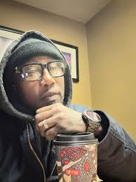 Y'all help me wish my husband a Happy Happy Birthday 🎂🎁🎈This past year  was trying But Glory to God..I'm truly grateful for you Poppa❤️Njoy your  day knowing you are loved…