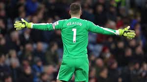 The latest tweets from tom heaton (@tomheatongk). Joe Hart Was Replaced By Tom Heaton As Burnley Recorded A Much Needed Win Over In Form West Ham Itv News