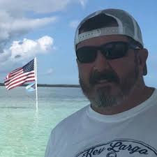 Chuck Peters (@ChuckP4)