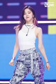 Performances by aespa, enhypen, donghae, and more. Jypnationå°ç£pttç« Auf Twitter 190228 Mnet M Countdown Https T Co Gif1fcmqmz Itzy ìì§ Itzdifferent Dalladalla ç¦®å¿ Yeji ìì§