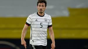 The experienced defender was attempting to stop lucas hernández's cross from reaching france. Euro 2020 Mats Hummels Own Goal Gives France Lead Opera News