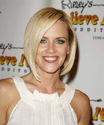 jenny mccarthy medium straight hairstyle promi frisuren jenny mccarthy frisuren 2014