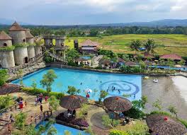 Kolam renang bukit kacapi tasikmalaya. Ampera Waterpark Tiket Info Wisata Juni 2021 Jam Buka