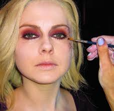 How 'iZombie' Makeup Turns Rose McIver Into the Undead