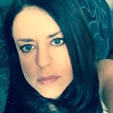 Candice Childs's Instagram, Twitter & Facebook