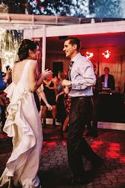 When you think of oldies, what comes to mind? 80 Last Dance Songs For 2018 To End The Night Right Junebug Weddings