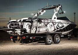32 Boats Ideas Boat Wraps Boat Wakeboard Boats