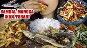 Kebetulan ada mangga sisa ngerujak bersama. Sambal Mangga Ikan Torani Nasi Tumis Kangkung Toge Asmr Mukbang Indonesia Youtube