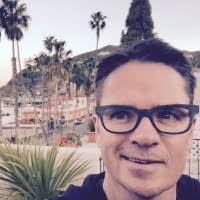 Ron Mundell's Instagram, Twitter & Facebook