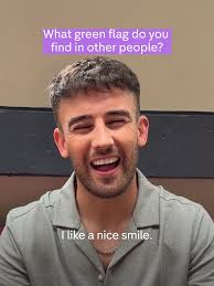 Lloyd's Love Triangle Dilemma: Impatience and Red Flags in Dating