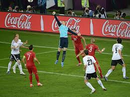 Boulevard de pérolles zu erwähnen. Spielanalyse Muhsamer Auftakt Gomez Lost Den Knoten Deutschland Portugal 1 0 Vorrunde 1 Spieltag Europameisterschaft 2012 Kicker